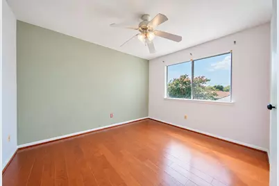 6519 Briar Terrace Drive, Houston, TX 77072 - Photo 17