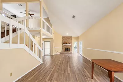 6519 Briar Terrace Drive, Houston, TX 77072 - Photo 5