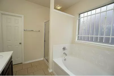 4022 Regal Stone Lane, Sugar Land, TX 77479 - Photo 19