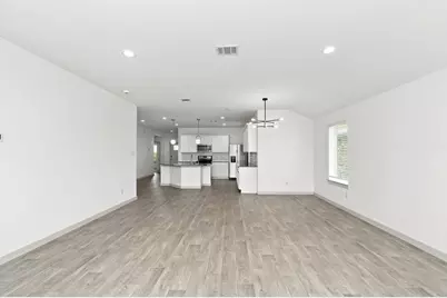 1826 Plantation Place, Baytown, TX 77523 - Photo 3
