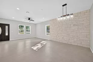 10594 Rustling Oaks Dr, Conroe, TX 77303 - Photo 7