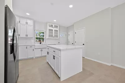 10594 Rustling Oaks Drive, Conroe, TX 77303 - Photo 11