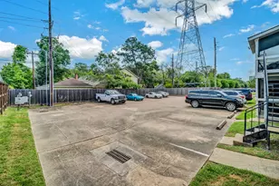770 Memorial Mews St, Houston, TX 77079 - Photo 15