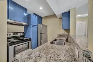 770 Memorial Mews St, Houston, TX 77079 - Photo 5