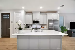 119 E 43rd St, Houston, TX 77018 - Photo 9