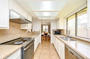 14431 Royal Hill Dr, Houston, TX 77083 - Photo 11