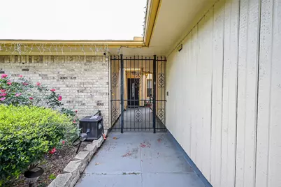 14431 Royal Hill Drive, Houston, TX 77083 - Photo 5