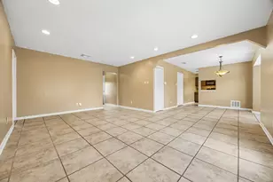 13518 Greenbriar Dr, Sugar Land, TX 77498 - Photo 7
