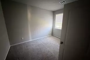 24814 Crimson Pine Dr, Houston, TX 77336 - Photo 9
