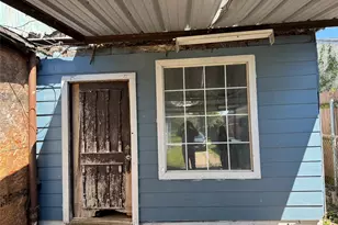 7323 Dallas St, Houston, TX 77011 - Photo 3