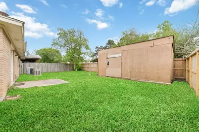 1002 Afton Court, Tomball, TX 77375 - Photo 33