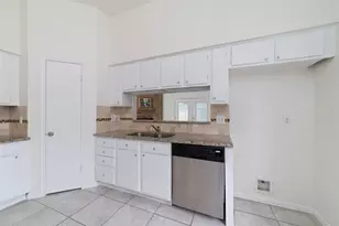 1002 Afton Ct, Tomball, TX 77375 - Photo 13