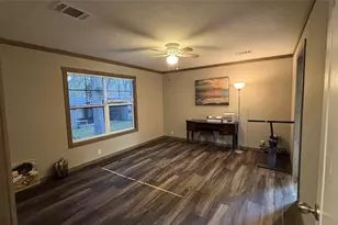 563 Forrest Lawn, Wharton, TX 77488 - Photo 25