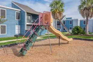 801 S Allen Genoa Rd, Houston, TX 77587 - Photo 5
