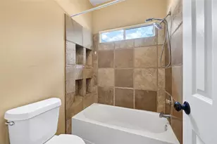 10219 S Sable Trail Ln, Houston, TX 77064 - Photo 13