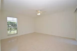 9023 Rue Cambon St, Houston, TX 77074 - Photo 7
