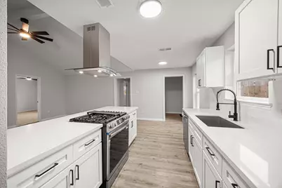 3515 Claverton Drive, Houston, TX 77066 - Photo 9