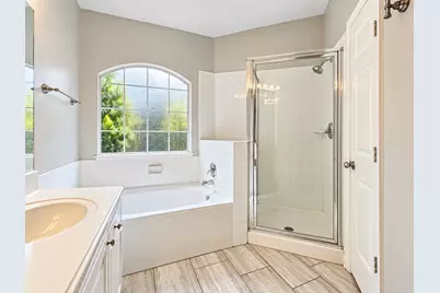 96 S Piper Trace, The Woodlands, TX 77381 - Photo 31