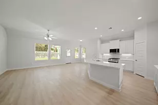 15127 Bank Swallow Pl, Magnolia, TX 77354 - Photo 11