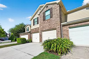 16005 Summerville Lake Dr, Tomball, TX 77377 - Photo 3