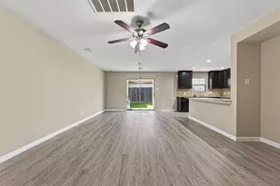 16005 Summerville Lake Dr, Tomball, TX 77377 - Photo 9