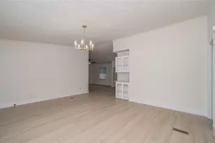 4537 Grand Oaks Dr, Willis, TX 77378 - Photo 5