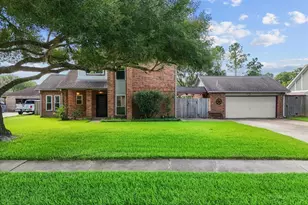 1016 Glenshannon Ave, Friendswood, TX 77546 - Photo 3