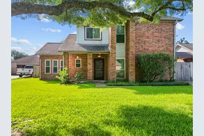 1016 Glenshannon Avenue, Friendswood, TX 77546 - Photo 1