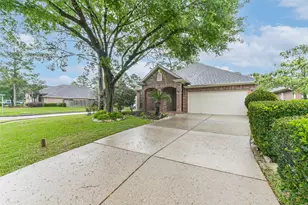 14310 Eastern Redbud Ln, Houston, TX 77044 - Photo 3