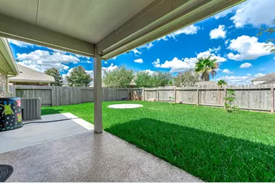 3050 Coreopsis Court, Dickinson, TX 77539 - Photo 9