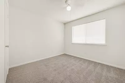 4910 Brownfields Court, Houston, TX 77066 - Photo 17