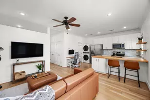 945 Dorothy St, Houston, TX 77008 - Photo 19