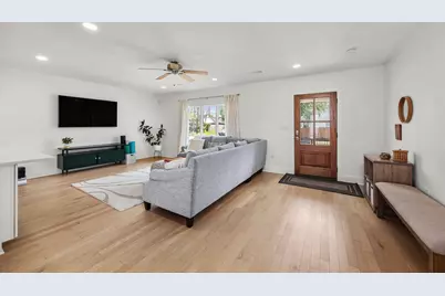 945 Dorothy Street, Houston, TX 77008 - Photo 7