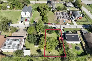 757 Lucky St, Houston, TX 77088 - Photo 3