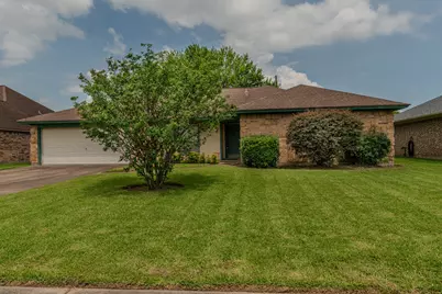 2734 13th St, Port Neches, TX 77651 - Photo 3