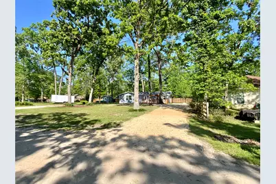 172 Pine Needle St, Onalaska, TX 77360 - Photo 35