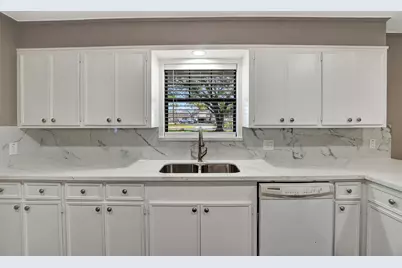 1523 E Morris Street E, Madisonville, TX 77864 - Photo 13