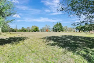 1523 E Morris Street E, Madisonville, TX 77864 - Photo 39