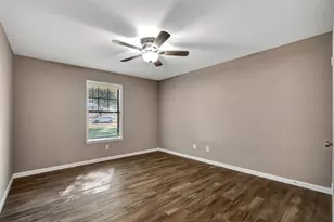 1523 E Morris Street E, Madisonville, TX 77864 - Photo 25