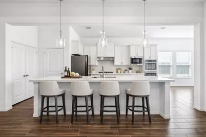 11903 Oakwood Drive, Mont Belvieu, TX 77535 - Photo 3