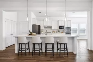 11903 Oakwood Dr, Mont Belvieu, TX 77535 - Photo 3