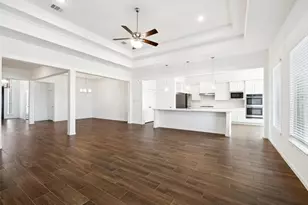 11903 Oakwood Dr, Mont Belvieu, TX 77535 - Photo 9