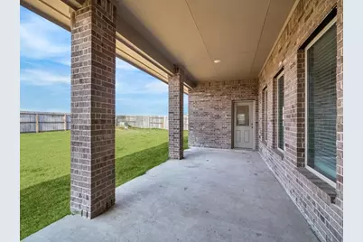 11903 Oakwood Drive, Mont Belvieu, TX 77535 - Photo 35