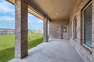 11903 Oakwood Dr, Mont Belvieu, TX 77535 - Photo 35