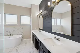 11903 Oakwood Dr, Mont Belvieu, TX 77535 - Photo 13