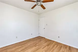 225 Palmyra St St, Houston, TX 77022 - Photo 23