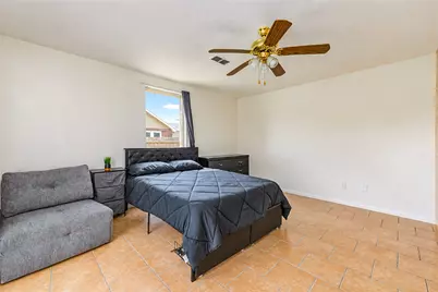 225 Palmyra St Street, Houston, TX 77022 - Photo 7