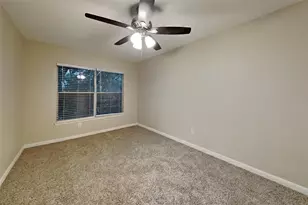 26871 Castlecliff Ln, Kingwood, TX 77339 - Photo 13