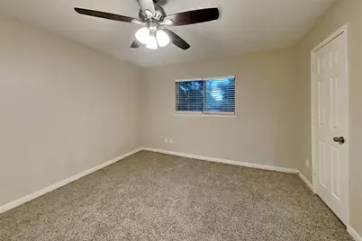 26871 Castlecliff Lane, Kingwood, TX 77339 - Photo 11