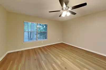 26871 Castlecliff Lane, Kingwood, TX 77339 - Photo 19